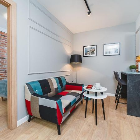 Saint Florian'S Suites - Old Town Luxury Apartments - By Upstairs Краков Экстерьер фото