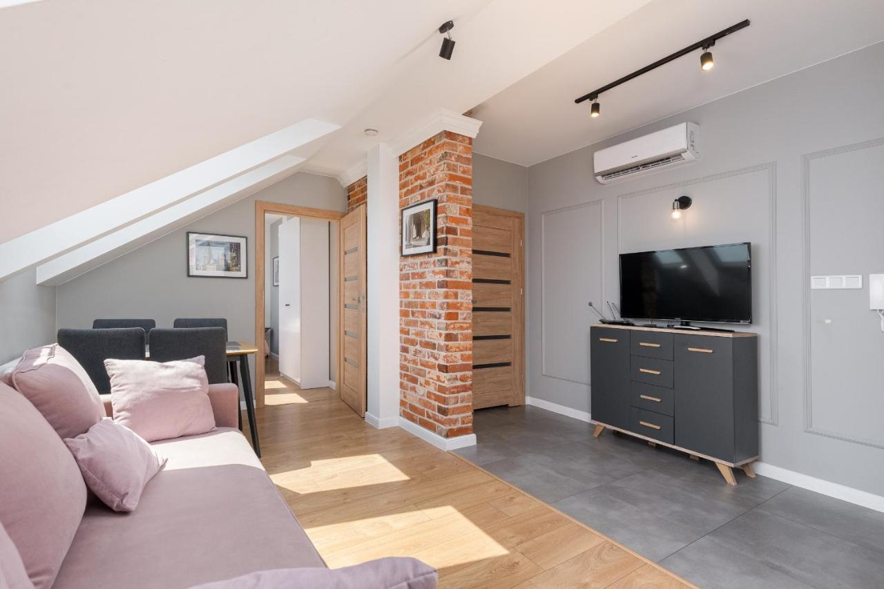 Saint Florian'S Suites - Old Town Luxury Apartments - By Upstairs Краков Экстерьер фото