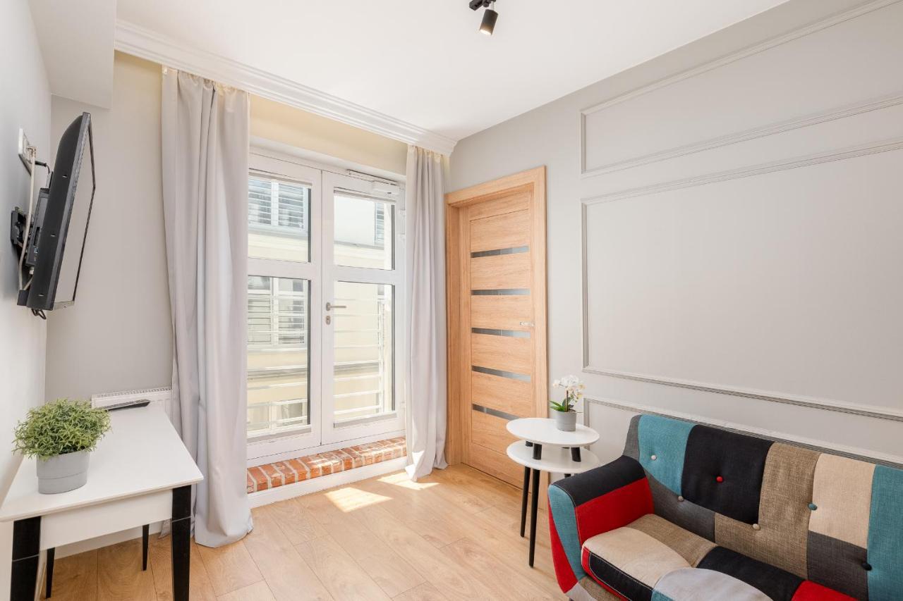 Saint Florian'S Suites - Old Town Luxury Apartments - By Upstairs Краков Экстерьер фото